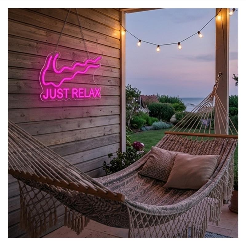 Неоновая вывеска «Just Relax»  – обзор и цена Home Gym Neon Sign